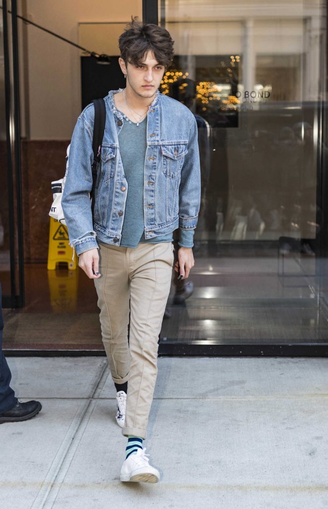 Anwar Hadid Was Spotted Out in New York City-1