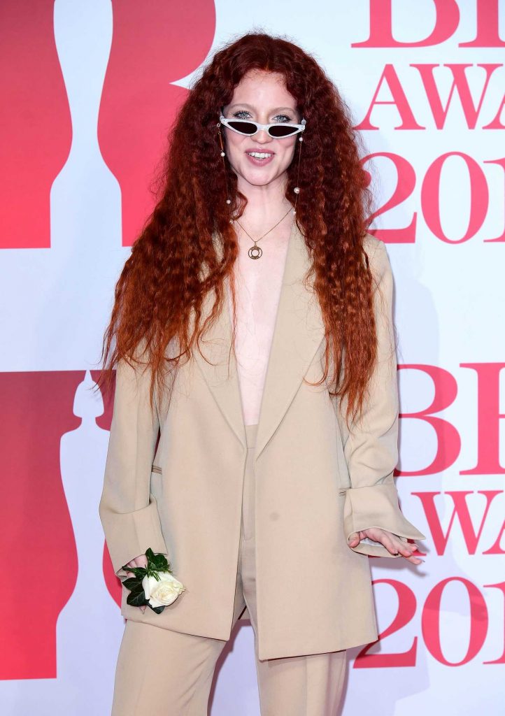 Jess Glynne Attends the 2018 Brit Awards at the O2 Arena in London-2