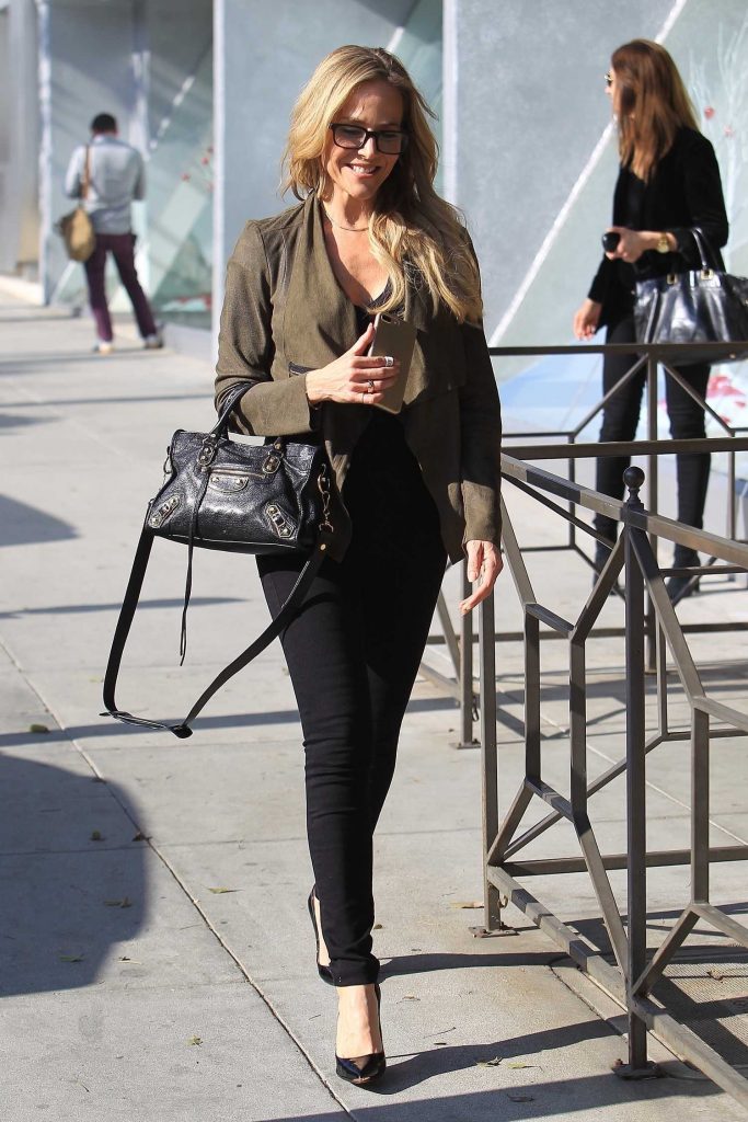 Julie Benz Was Seen Out in Beverly Hills-4