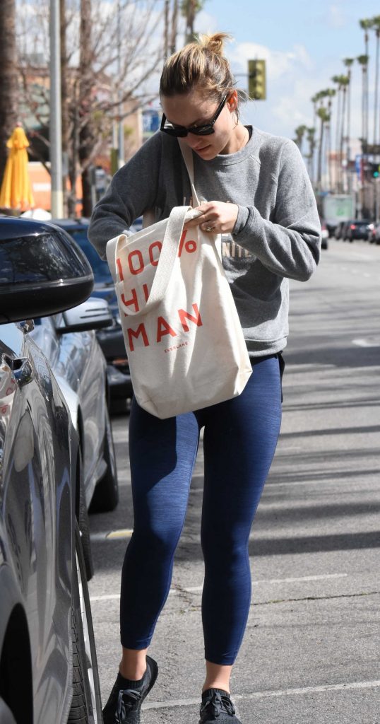 Olivia Wilde Hits the Gym in LA-5