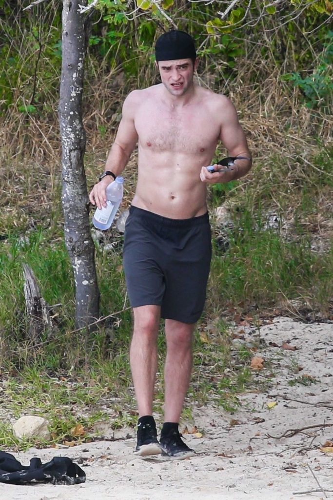 Robert Pattinson Works Out on the Beach in Antigua-5