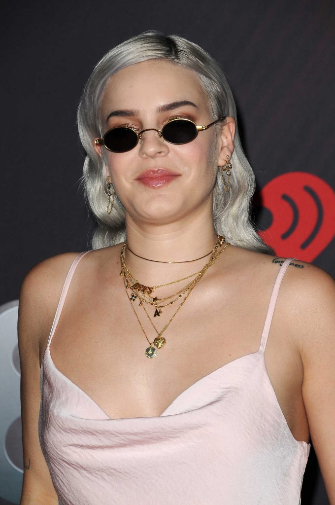 Anne-Marie at 2018 iHeartRadio Music Awards in Inglewood-5