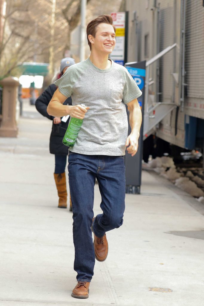 Ansel Elgort Was Seen Out in the Upper East Side in New York City-4