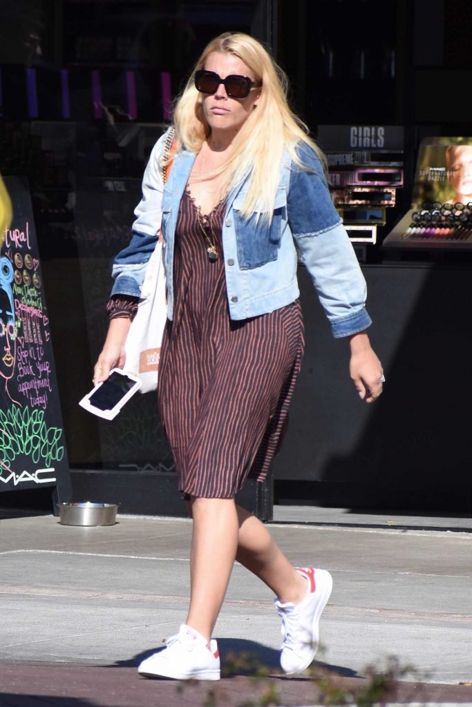 Busy Philipps Out Shopping in Los Angeles-4