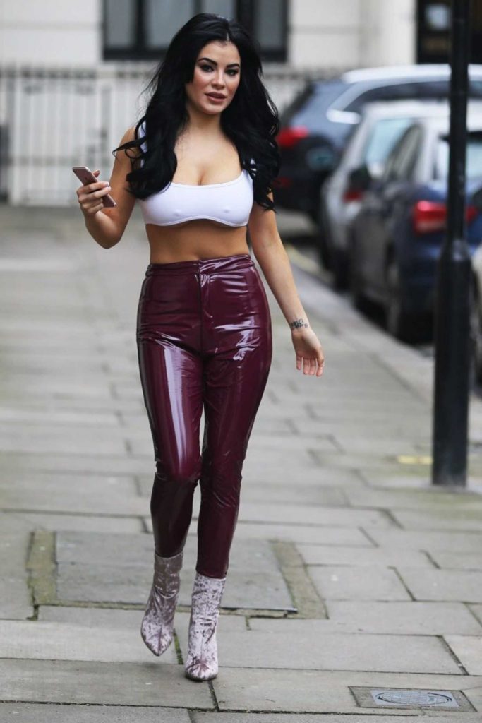 Carla Howe Was Spotted in Tights Out in London-3