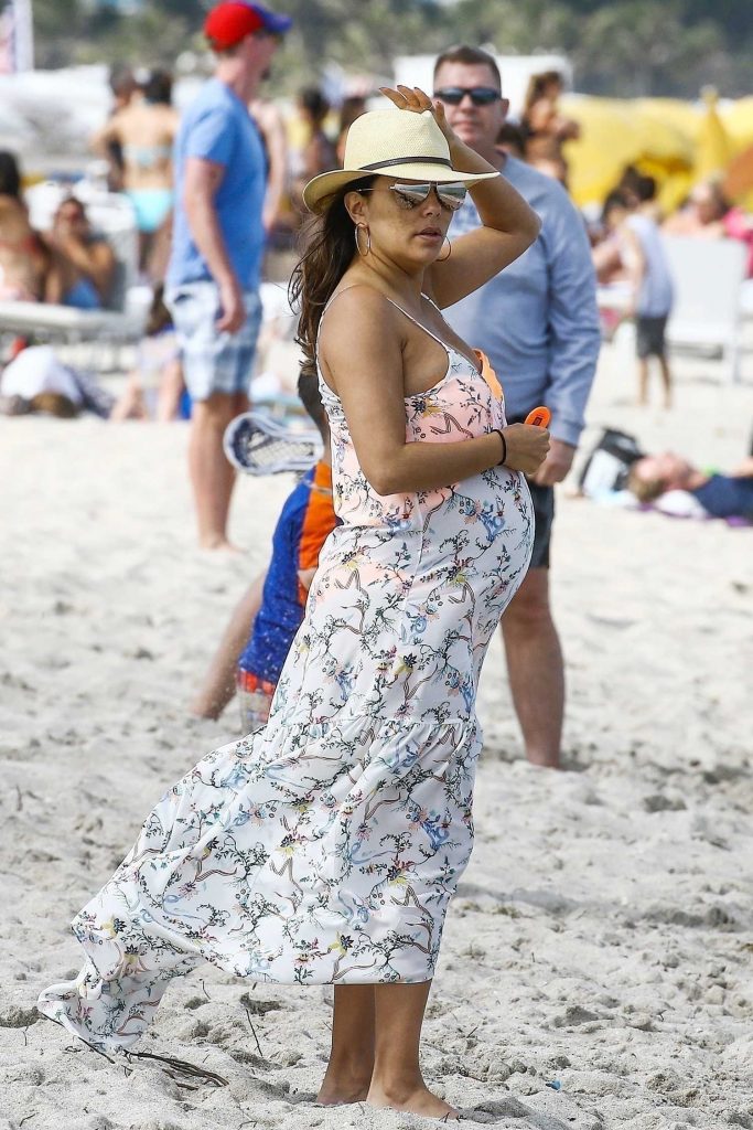 Eva Longoria Was Seen on the Beach in Miami-1