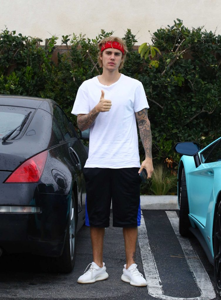 Justin Bieber Was Spotted Out in Los Angeles-3