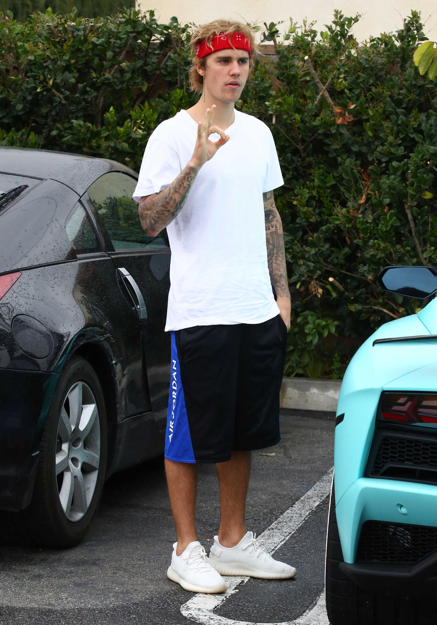 Justin Bieber Was Spotted Out in Los Angeles – Celeb Donut