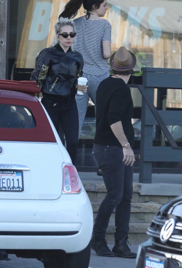 Lady Gaga Was Spotted with fiancé Christian Carino in Los Angeles-3