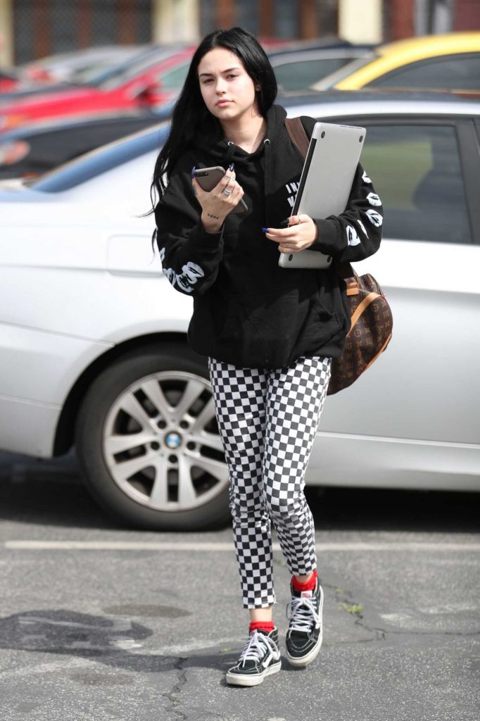 Maggie Lindemann Wears a Tights Out in Los Angeles-4