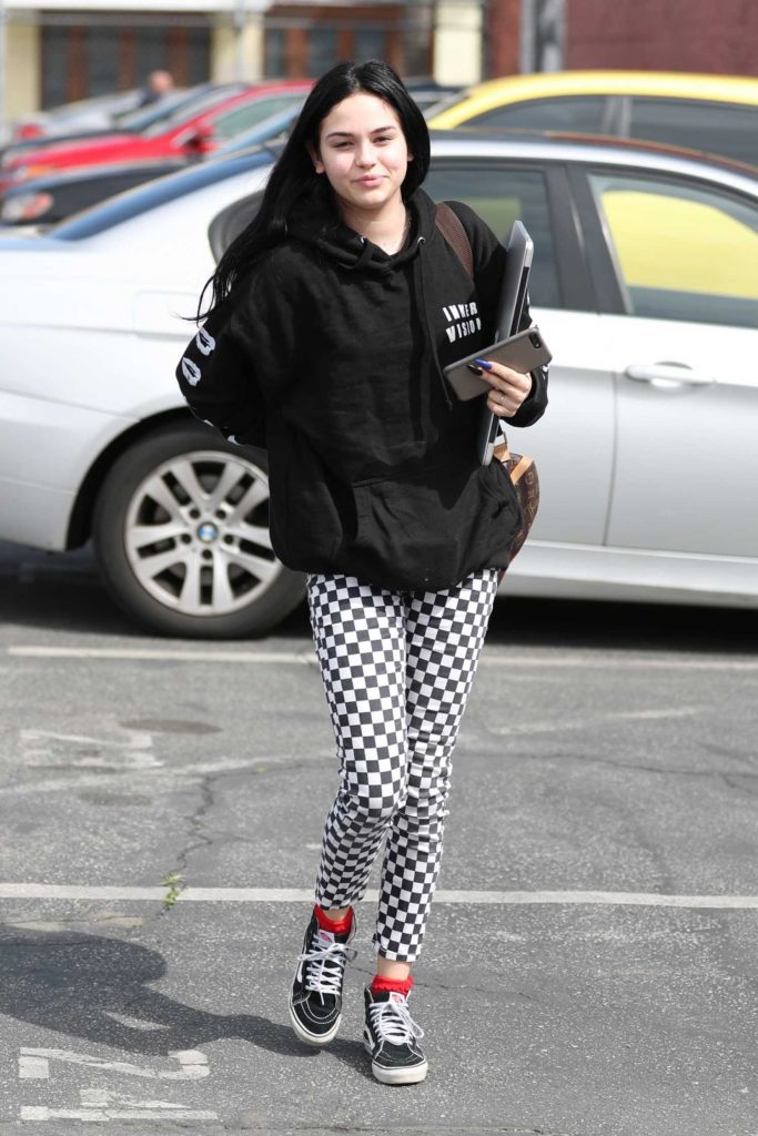 Maggie Lindemann Wears a Tights Out in Los Angeles-5