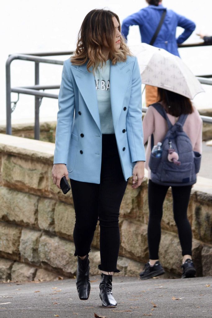 Mandy Moore Was Spotted Out in Sydney-4