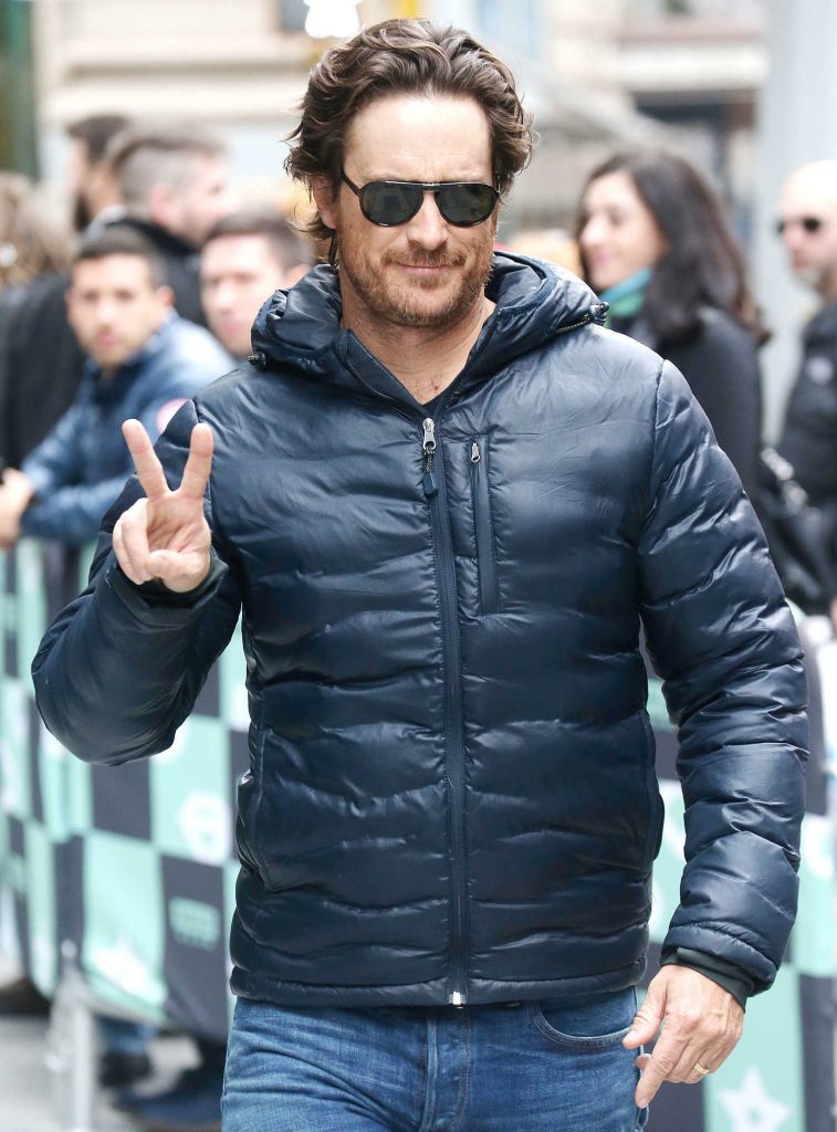 Oliver Hudson Leaves AOL Build Series in New York City-4