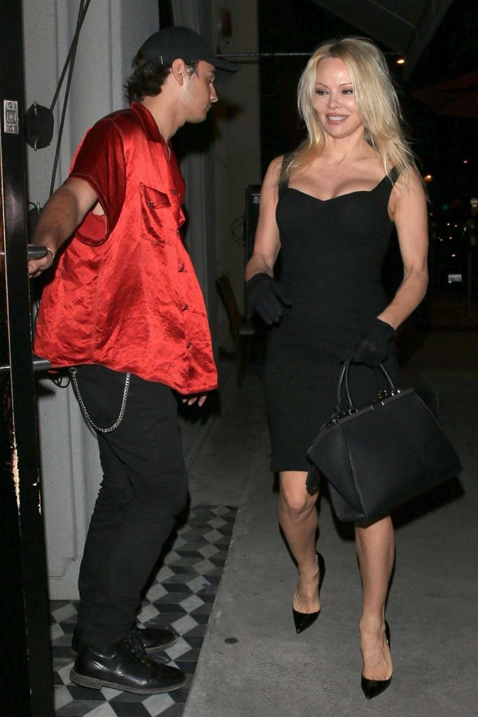 Pamela Anderson Leaves Craig's Restaurant in West Hollywood-3