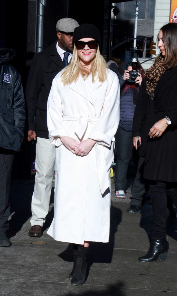 Reese Witherspoon Visits GMA in Wintery White Coat in New York-2