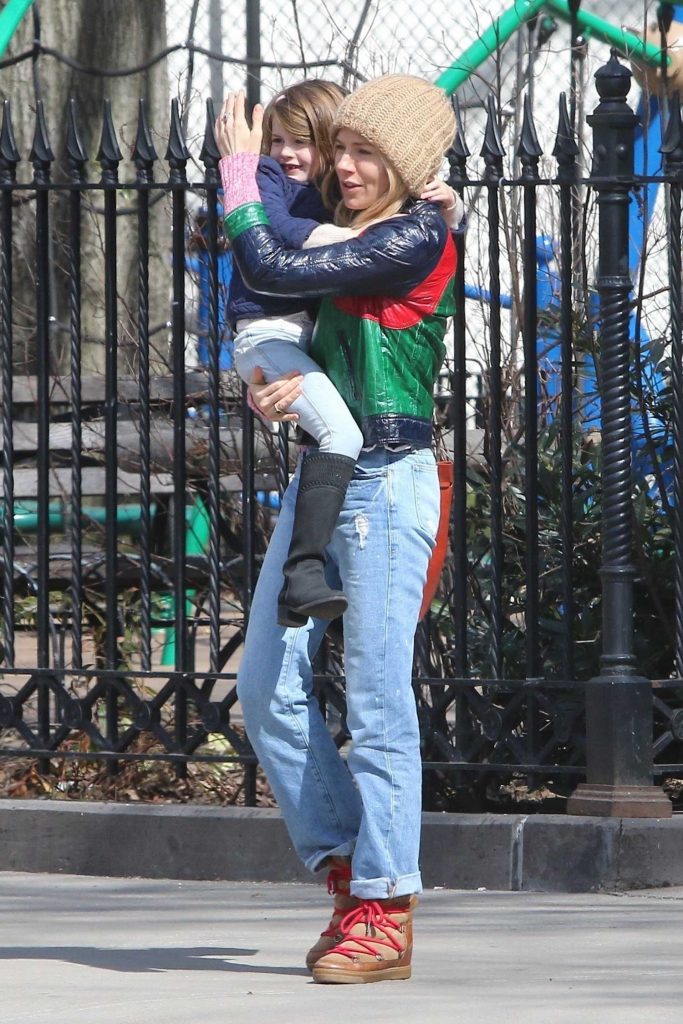 Sienna Miller Was Seen Out in NYC-2