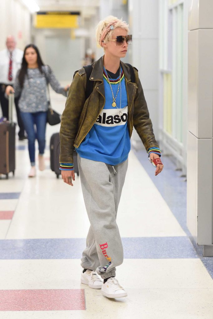 Cara Delevingne Arrives at JFK Airport in New York City-4
