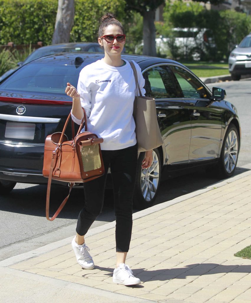 Emmy Rossum Leaves Her Vocal Instructor in Hollywood-3