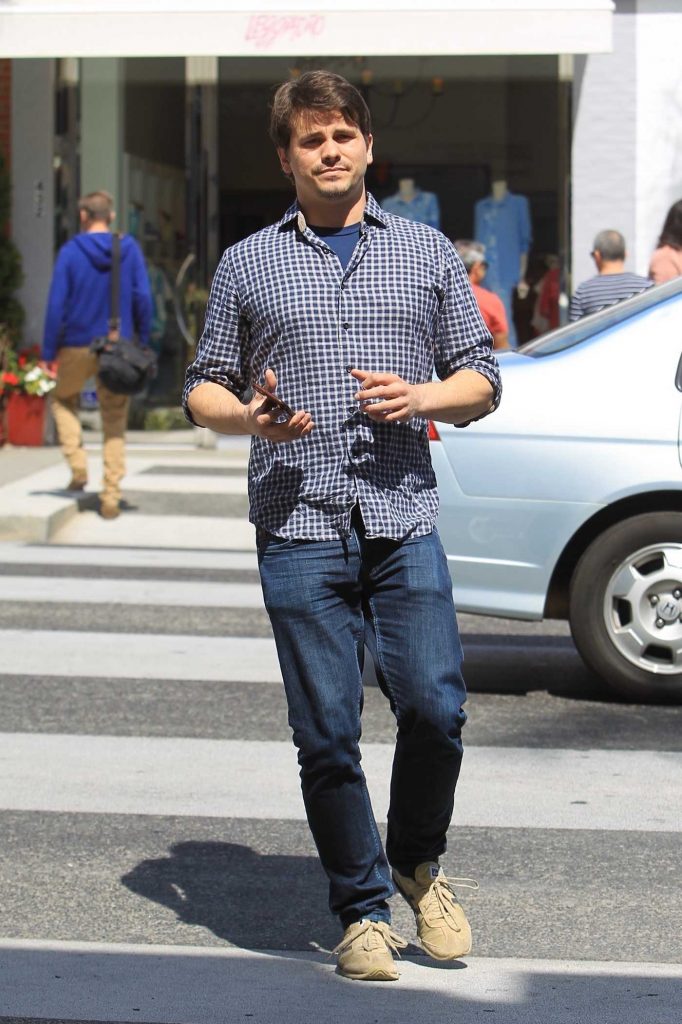 Jason Ritter Was Seen Out in Beverly Hills-4