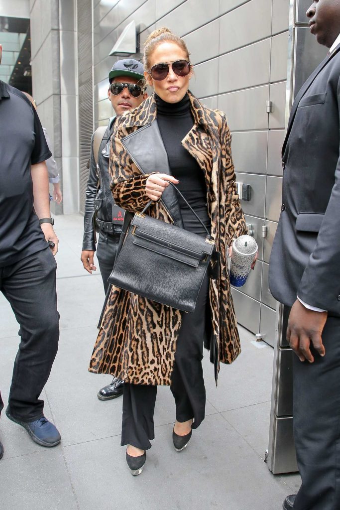 Jennifer Lopez Leaves the Rehearsal in New York City-2