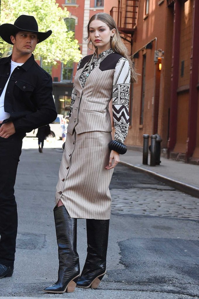 Gigi Hadid on the Set of a Photo Shoot in New York City-2