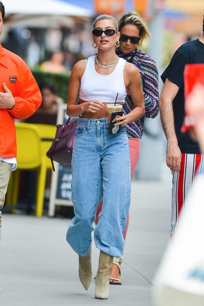 Hailey Baldwin Wears a White Crop Top Out in Soho, NYC-2