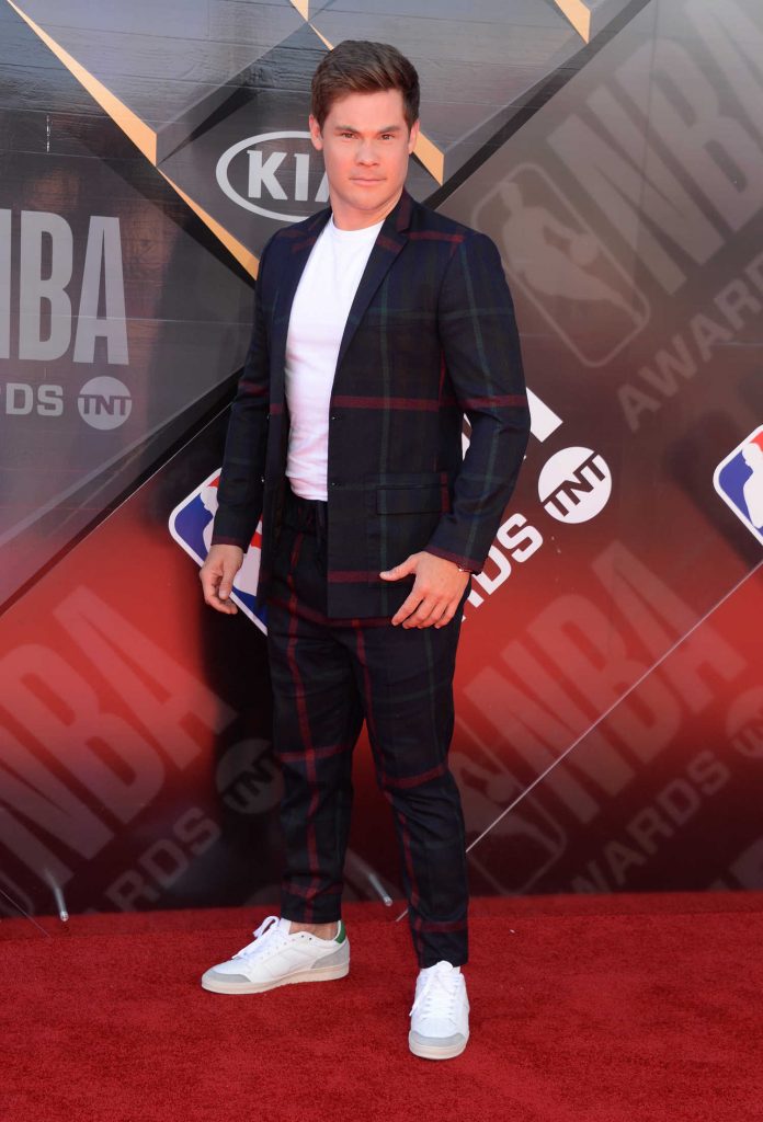 Adam DeVine at 2018 NBA Awards at Barkar Hangar in Santa Monica-2