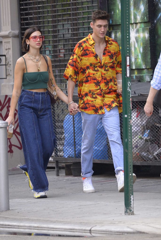 Dua Lipa Was Seen Out with Boyfriend Isaac Carew in New York-3