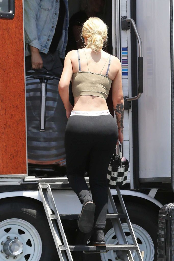 Iggy Azalea Arrives on the Set of Her Upcoming Music Video in Los Angeles-5