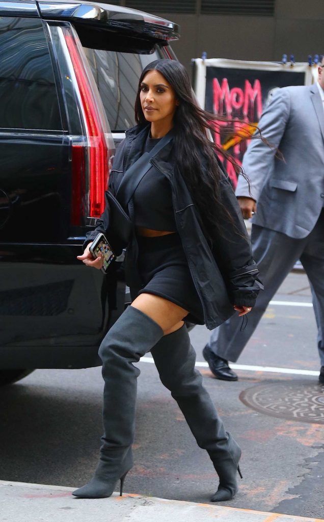 Kim Kardashian Returns to Her Hotel in New York City-3