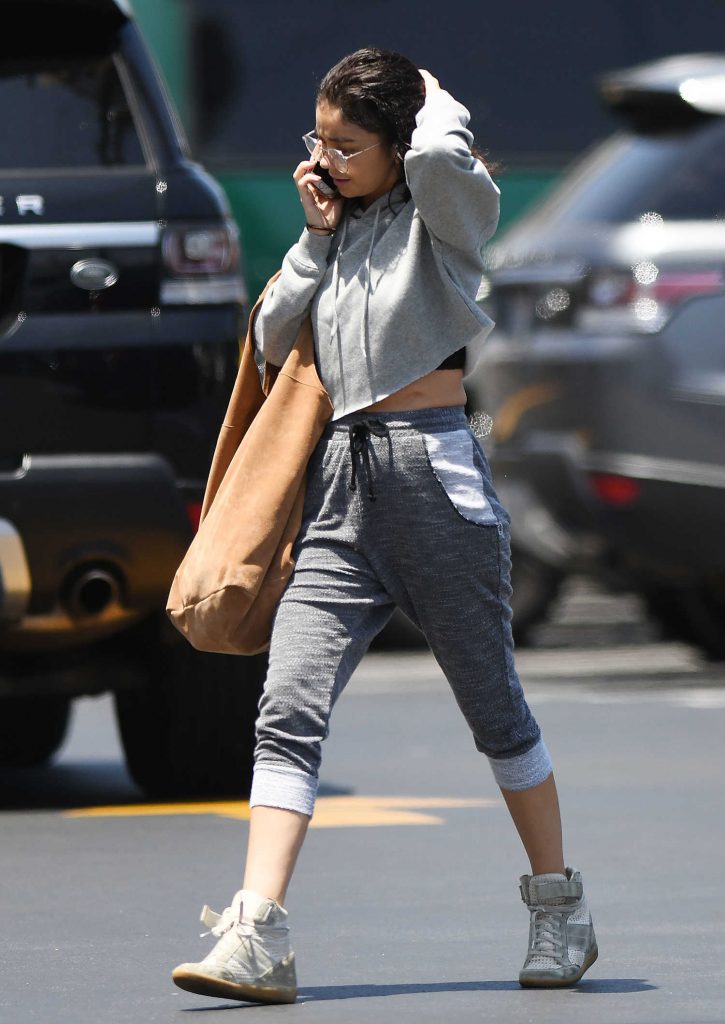 Sarah Hyland Was Spotted Out in LA-3