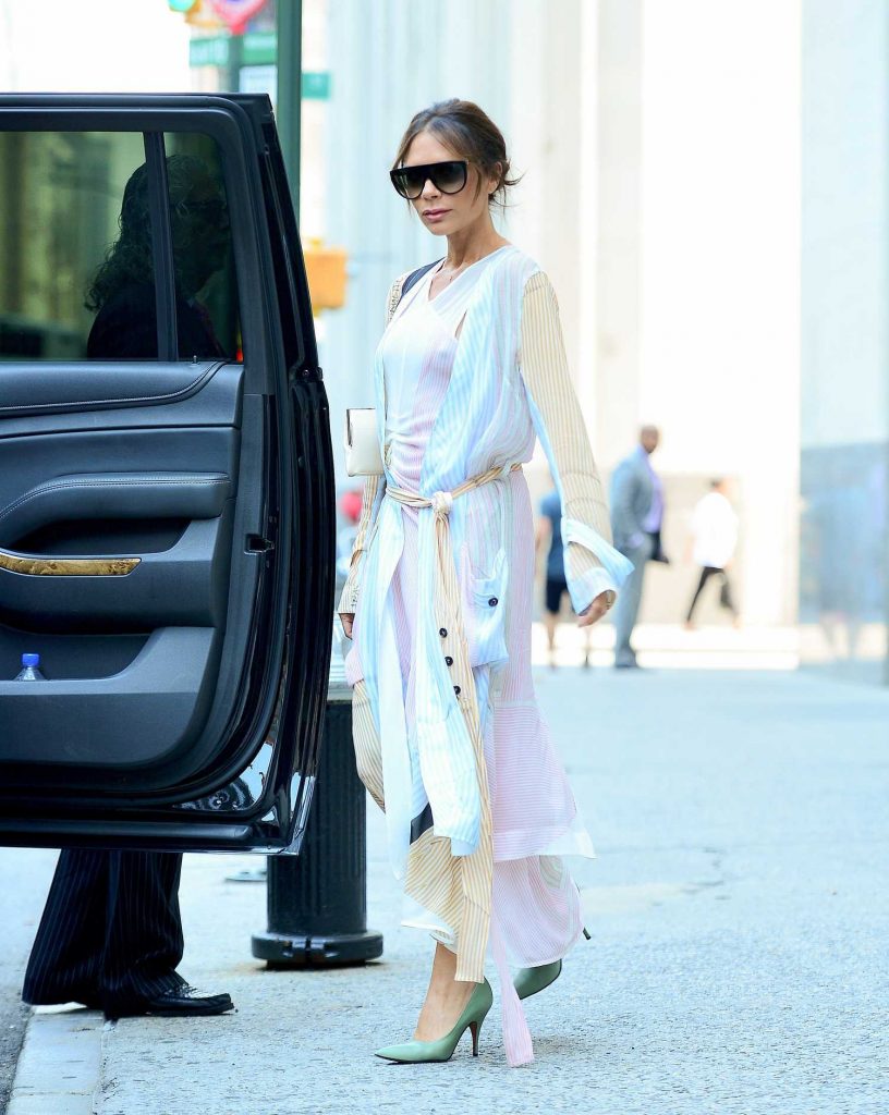 Victoria Beckham Steps Out in New York City-5