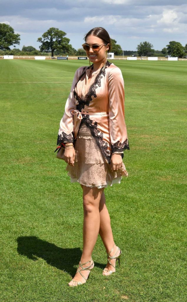 Amber Le Bon in a Short Beige Embroidered Cardigan