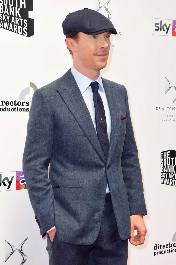 Benedict Cumberbatch Arrives at the South Bank Sky Arts Awards at the Savoy Hotel in London-4