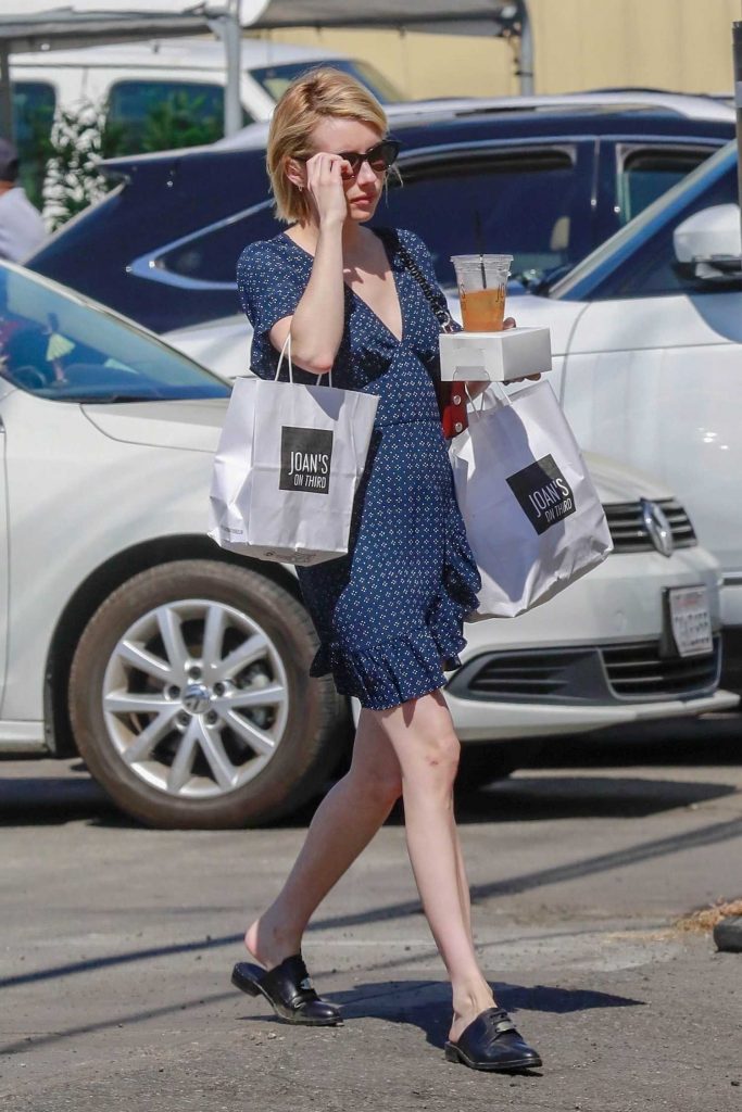 Emma Roberts Wears a Short Blue Dress to Pick up Some Lunch for Home in Los Angeles-3