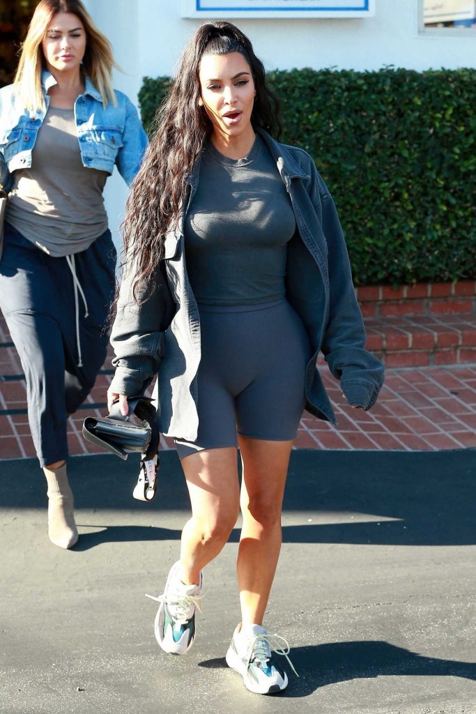 Kim Kardashian Goes Shopping in West Hollywood-3