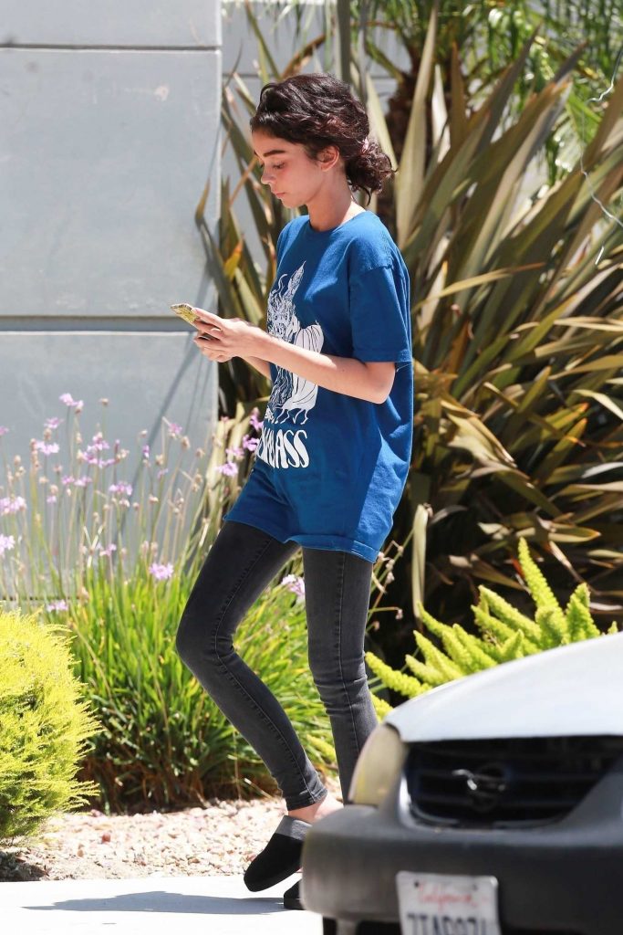 Sarah Hyland on the Set of The Wedding Year in Los Angeles-3