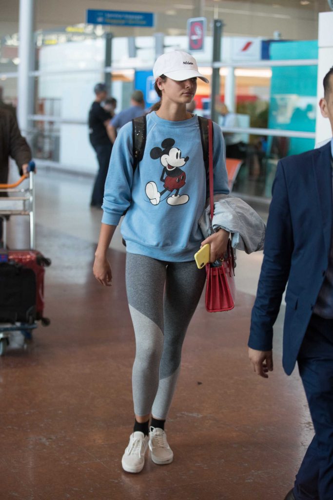 Taylor Hill Arrives at Charles de Gaulle Airport in Paris-4