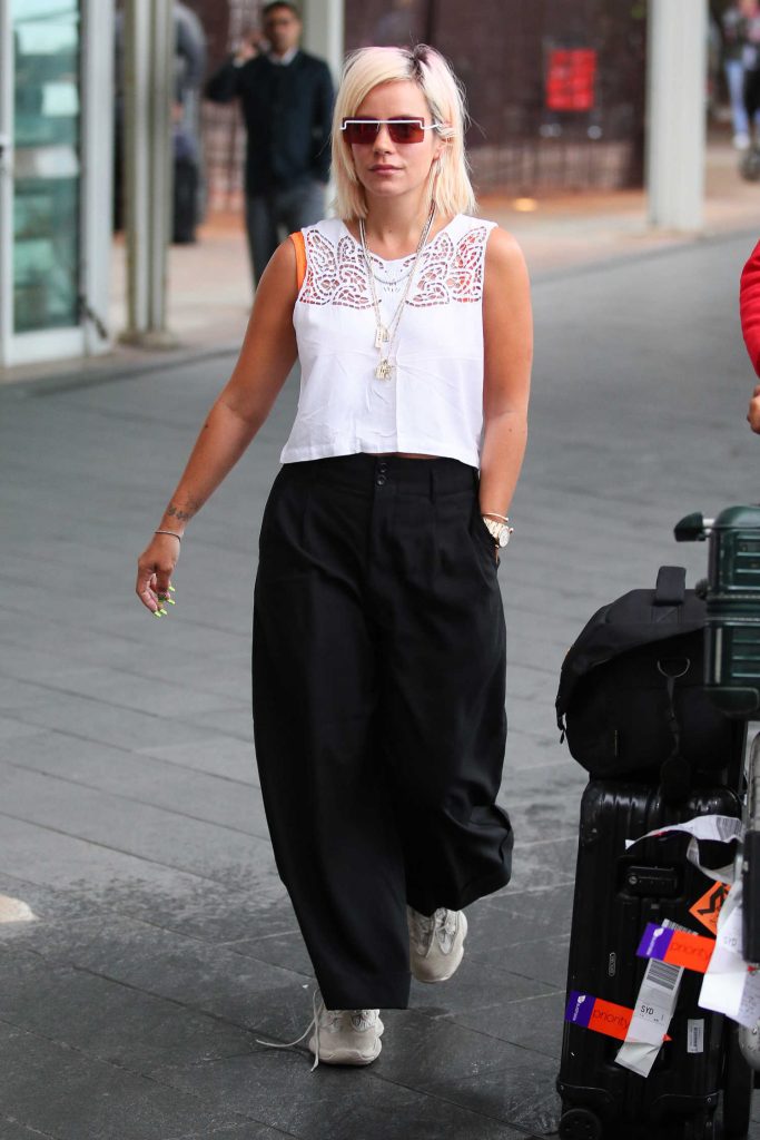 Lily Allen in a White Embroidered Blouse