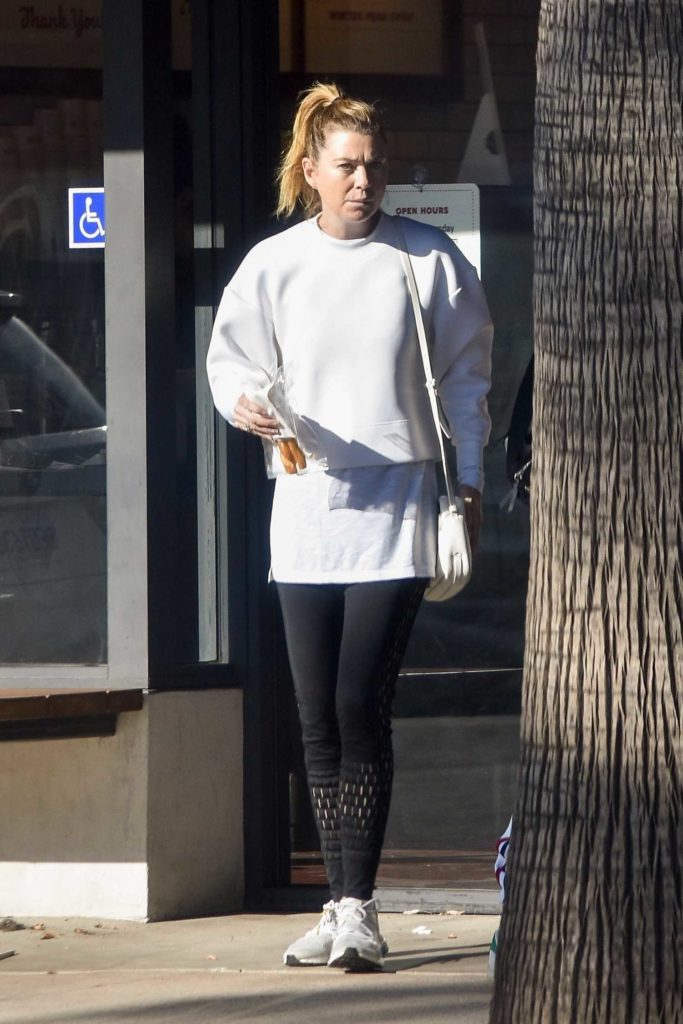 Ellen Pompeo in a White Sweatshirt