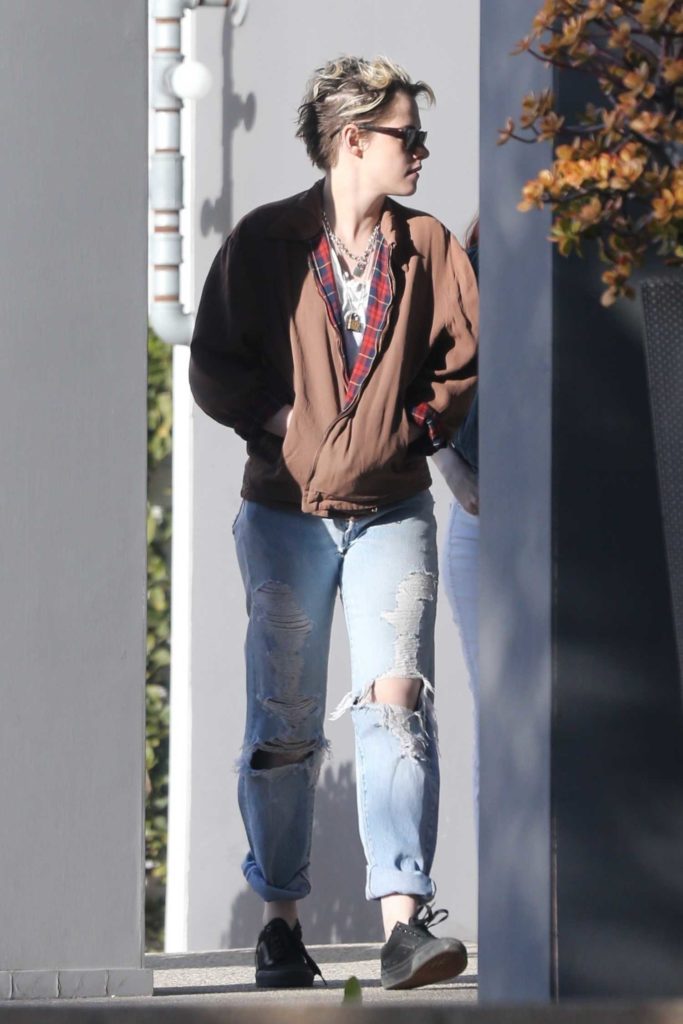 Kristen Stewart in a Blue Ripped Jeans