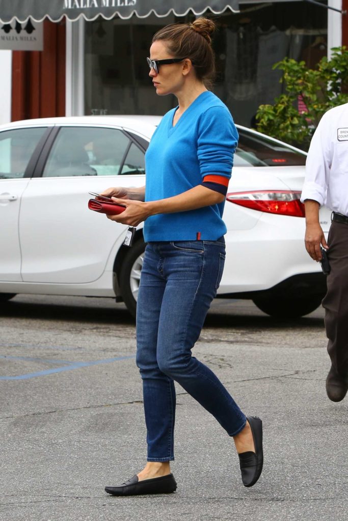 Jennifer Garner in a Blue Sweater