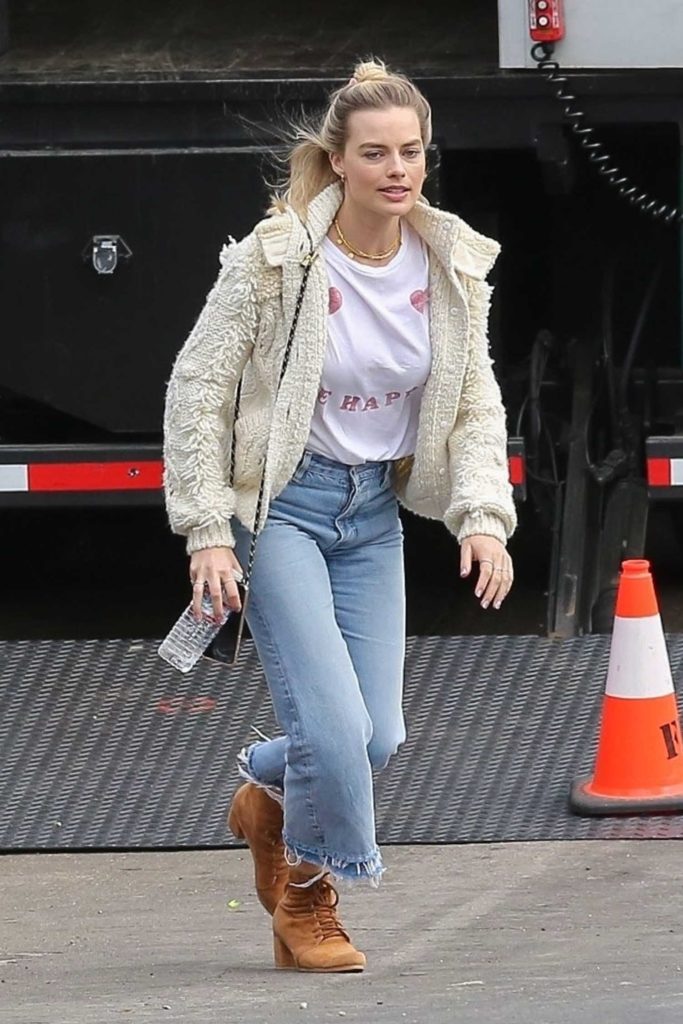 Margot Robbie in a Blue Jeans