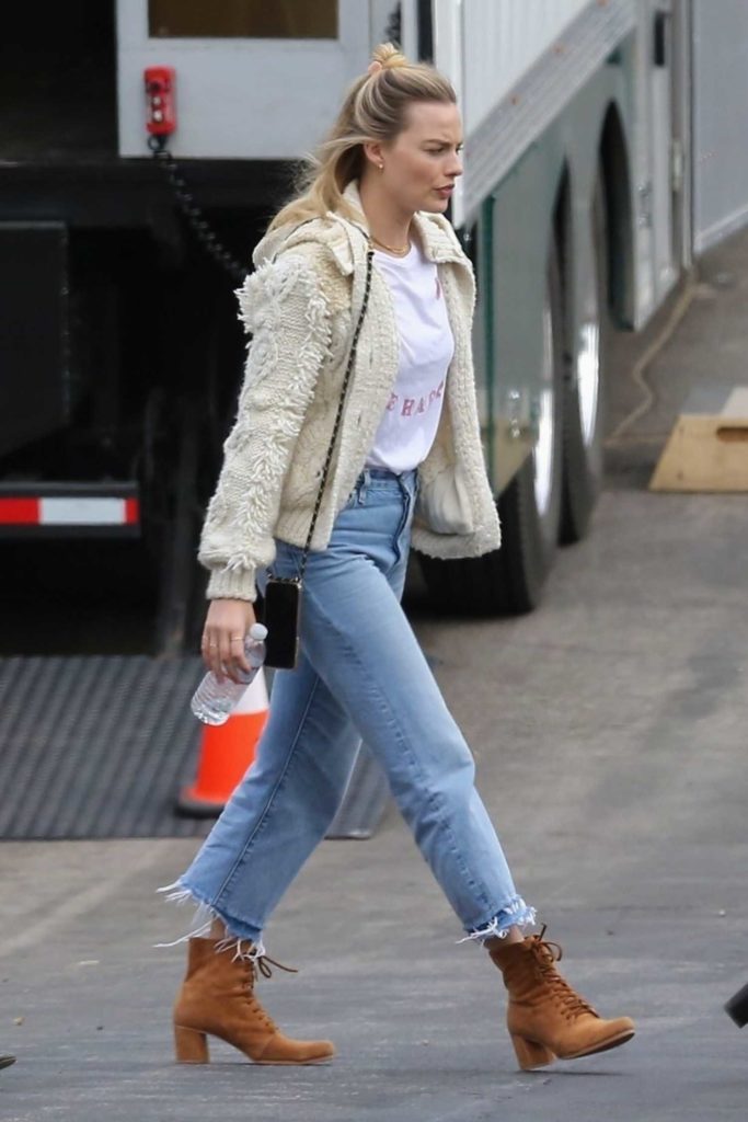 Margot Robbie in a Blue Jeans