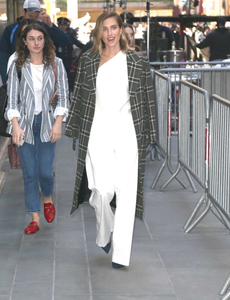Allison Williams in a Plaid Trench Coat