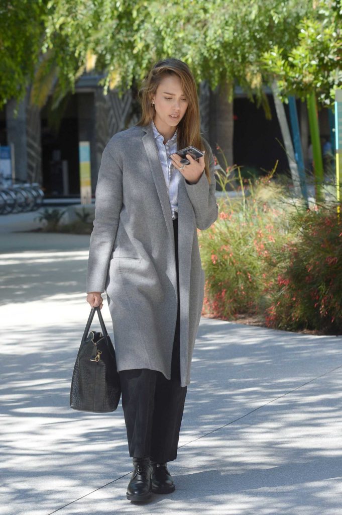 Jessica Alba in a Gray Coat