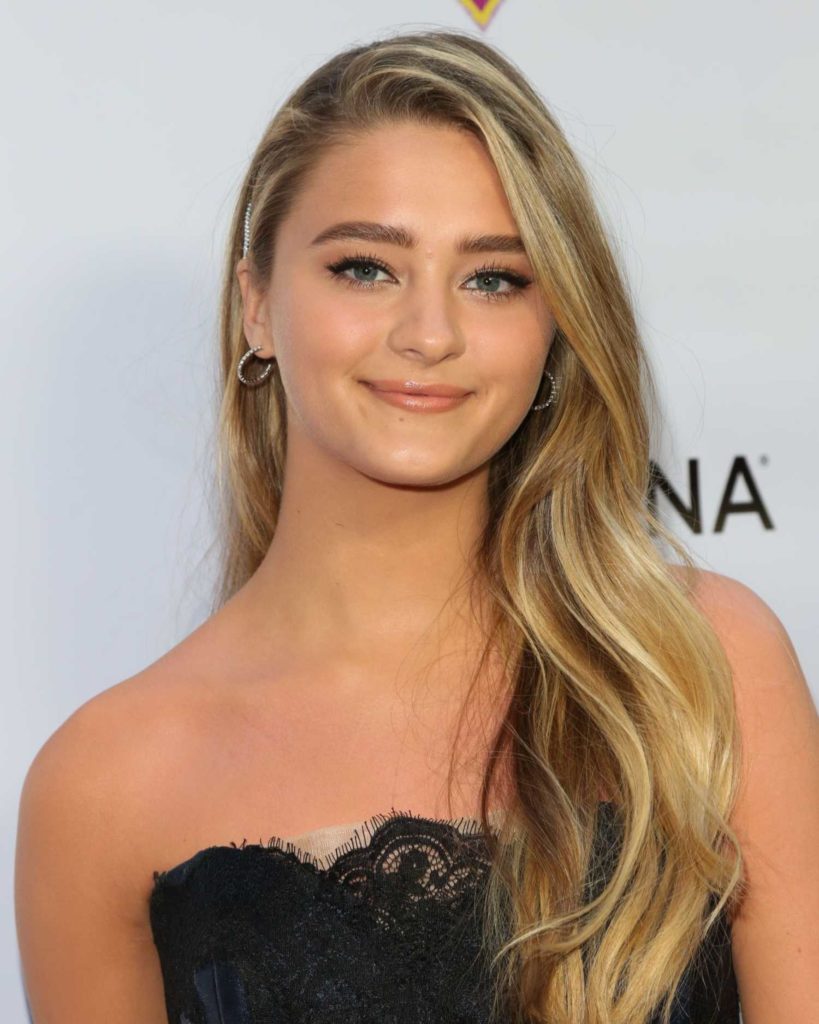 Lizzy Greene