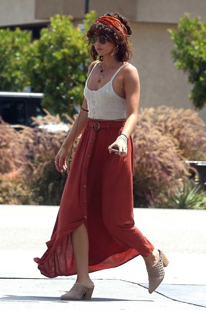 Sarah Hyland in a Red Skirt