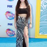 Mabel McVey Attends 2019 FOX’s Teen Choice Awards in Hermosa Beach
