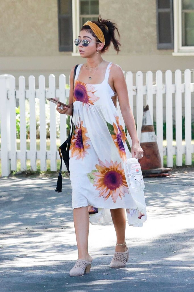 Sarah Hyland in a White Floral Dress